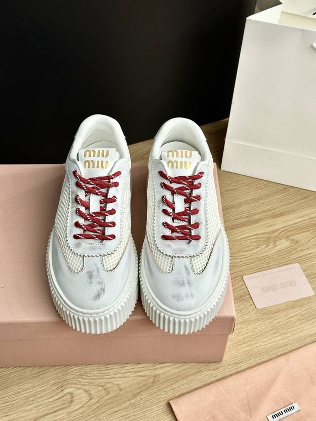 Miu Miu new thick-soled biscuit shoes 25 years new thick-soled biscuit shoes lat