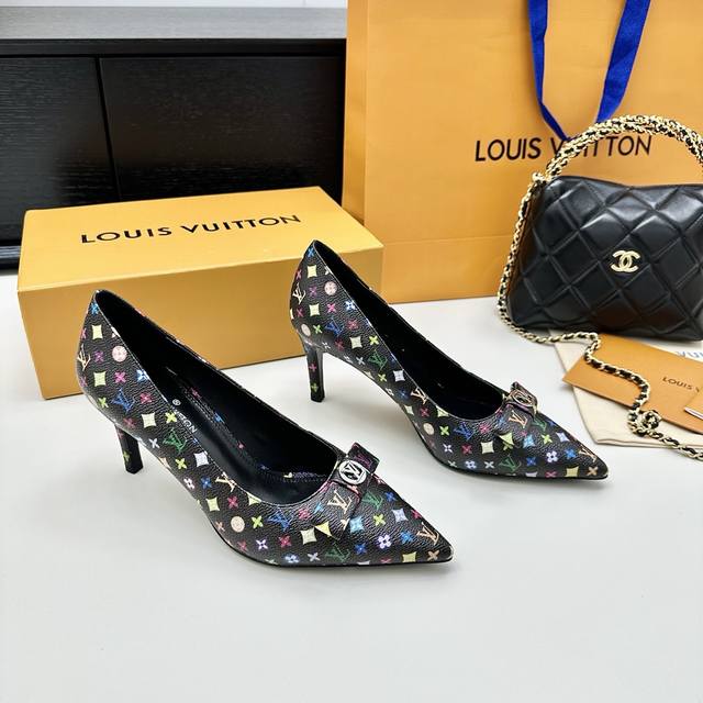 Lv Donkey brand 25 new bow high heel shoes Heel height: about 8.5cm Cowhide leat