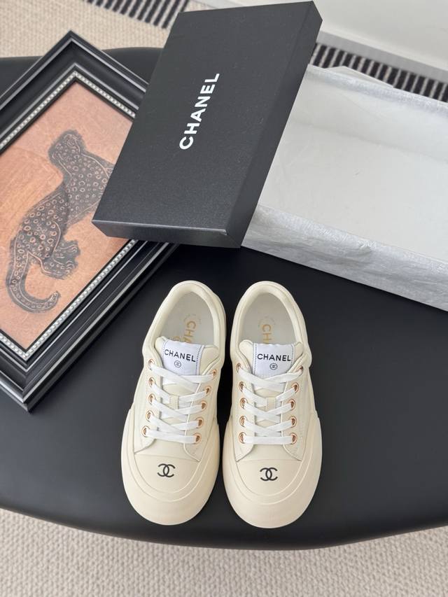 Chanel 25C new sports casual shoes All-match white shoes style can not go wrong