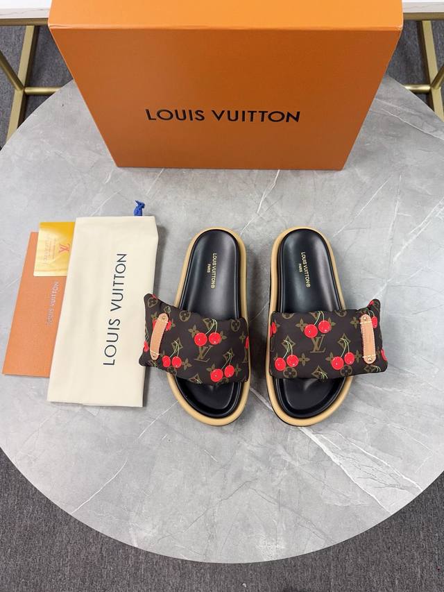 Orange factory price P Lv Tuolu brand L's popular embossed logo sandals This Poo
