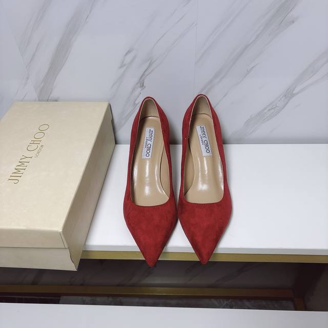 Factory: Jimmychoo's simple, elegant and fashionable fashion high heels highligh