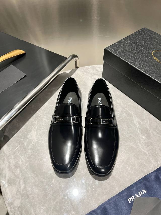 Prada high-end men's casual leather shoes, imported shiny cowhide leather loafer