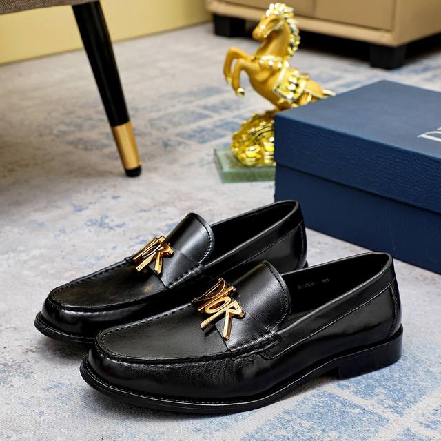 Factory P price Dior Dior Hong Kong counter new casual men's shoes are on sale