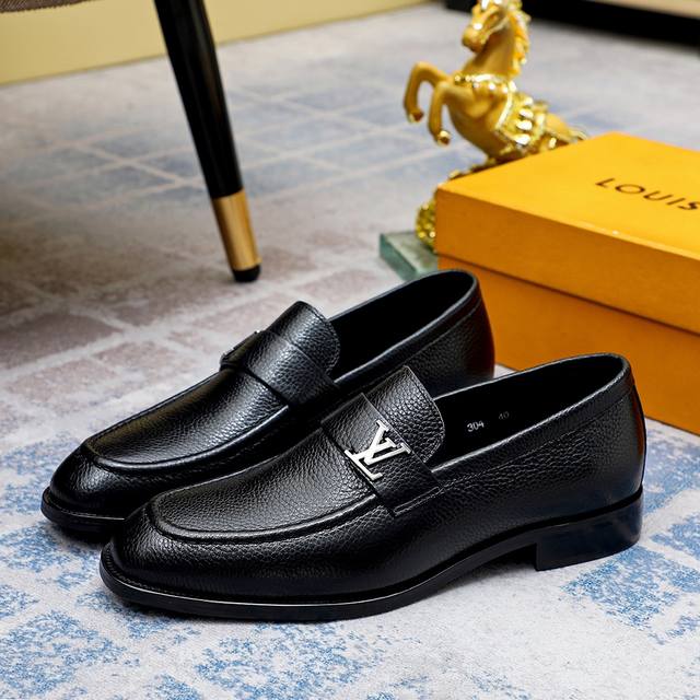 Factory P price Louis Vuitton new men's casual business leather shoes are copie