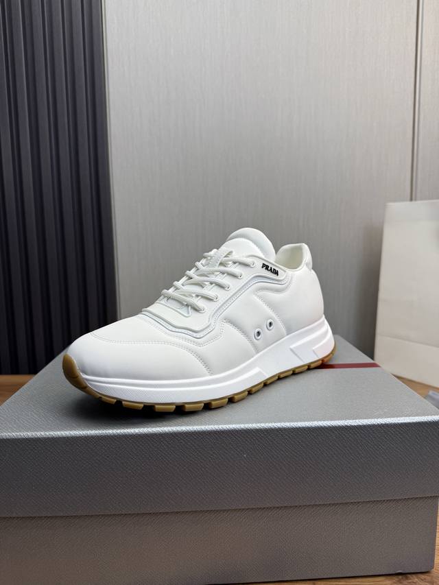 factory P price Prada Prada popular men's shoes shipped on the official website