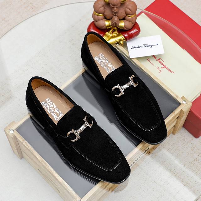Factory P price Ferragamo popular fashion casual shoes official website counter