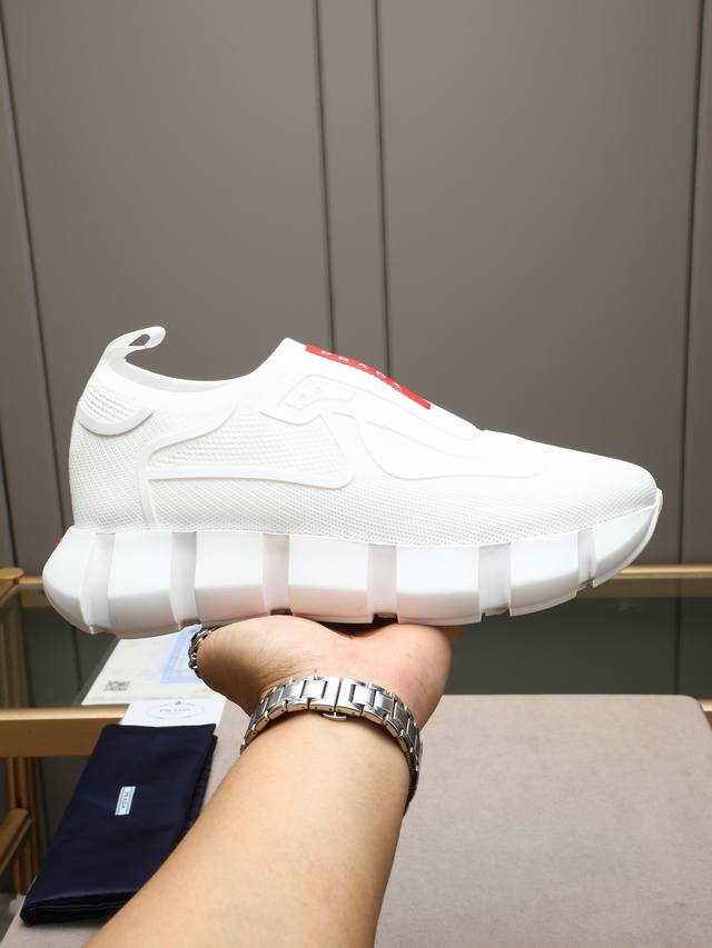 Prada Men's lace-up casual sports shoes, with high elastic flying weave and brea