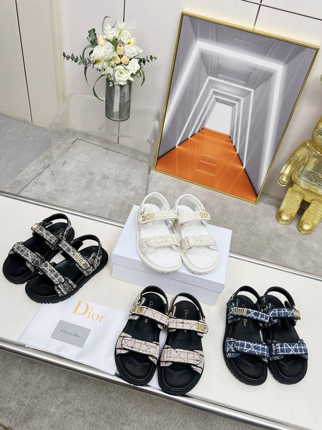 Dior new classic model. Purchasing quality