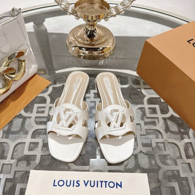 Lv Louis Vuitton 25 2025 Spring and Summer new top version The latest V-shaped s