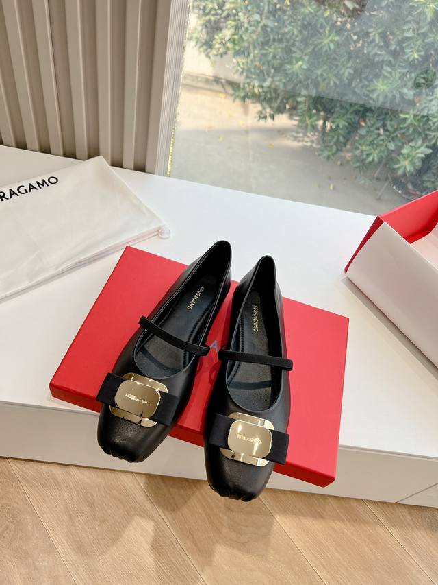 Direct sales women's shoes, original one-to-one replica of the top Ferragamo Fe
