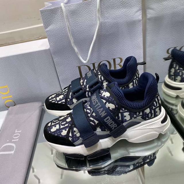 Direct selling women's shoes, the latest women's clothing, Dio*RD Austria's lat