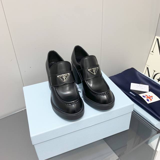 Direct sales women's shoes factory P, P direct sales Prada Prada autumn and win
