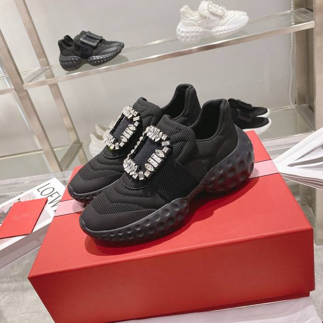 Direct Selling Women's Shoes Factory P is here to grab money again The new Moon