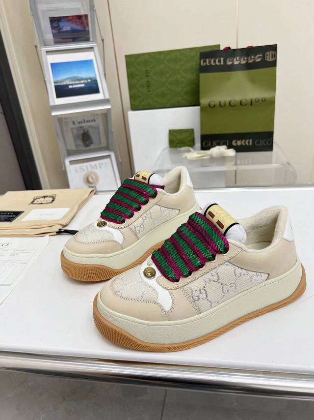 Direct selling women's shoes factory P Gucci's new Screener series couple's fat