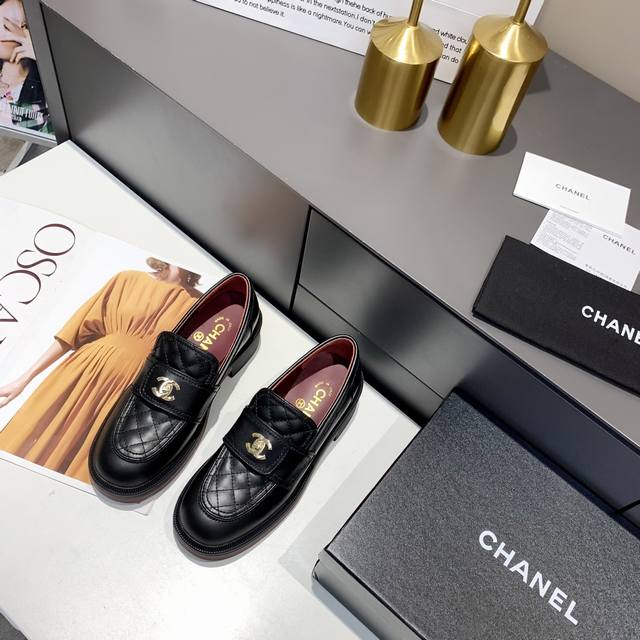 Direct sales women's shoes factory P Chanel autumn and winter new style, this y