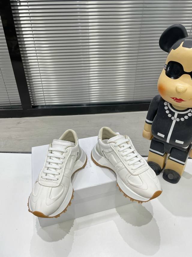 Direct sales women's shoes, women's clothing, women's shoes, women's clothing M