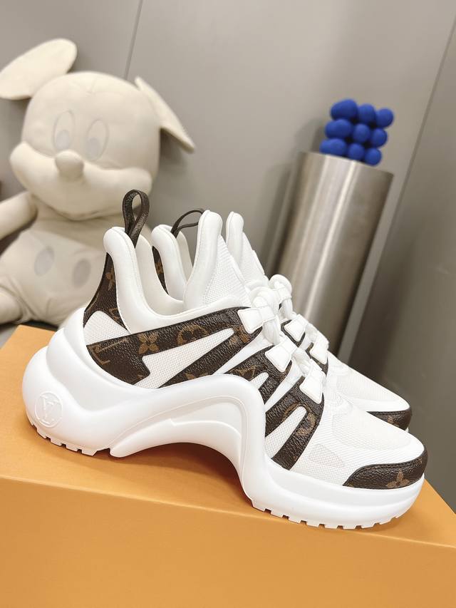 Direct sales women's shoes, women's shoes, women's shoes, women's shoes, top ve