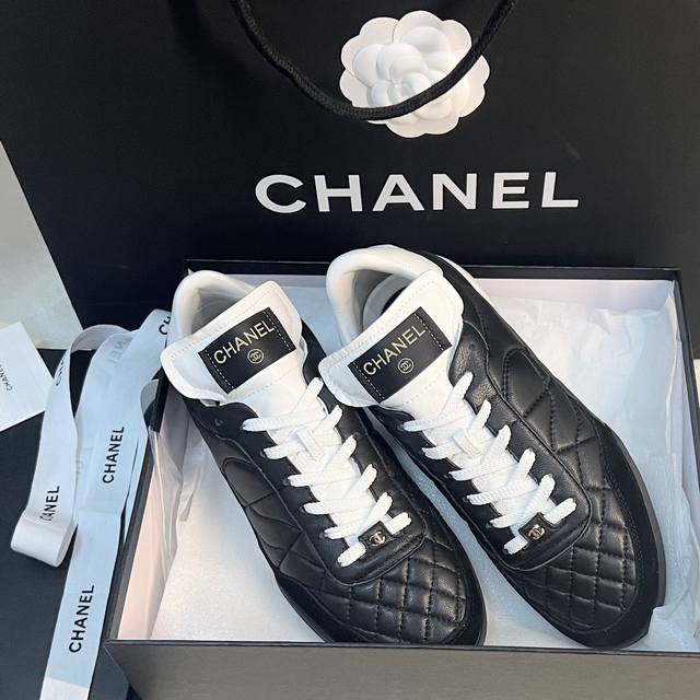 Direct sales women's shoes, women's clothing, Chanel 23S spring and summer snea