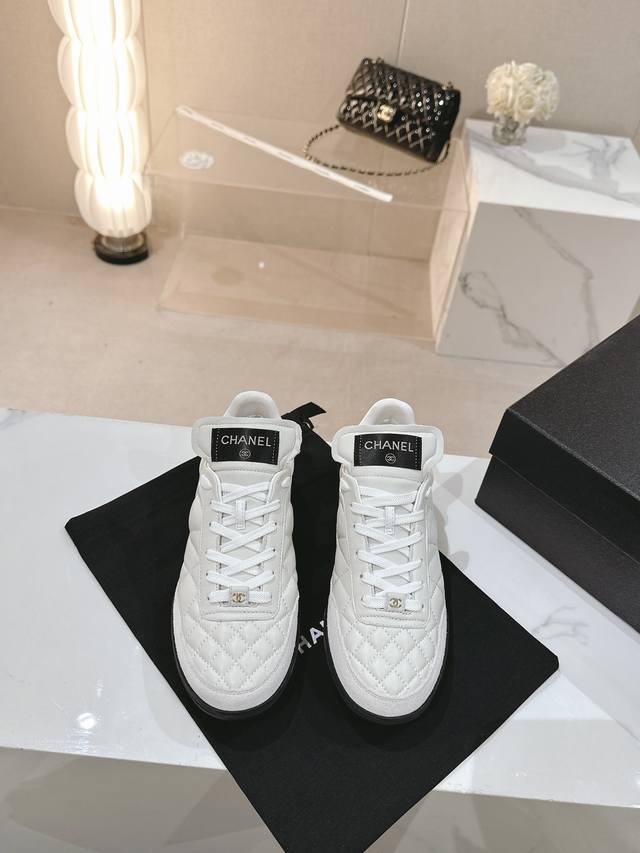 Direct selling women's shoes, women's clothing, 2025 latest models, celebrities