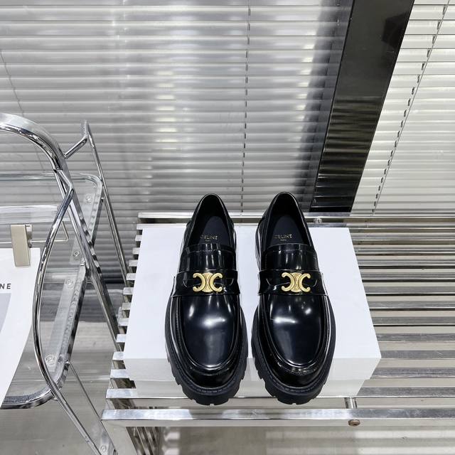 Direct sales women's shoes, women's shoes, women's shoes, Celine loafers The la