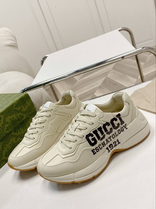 Direct sales, upgraded version of Gucci's top-level couple's shoes series! Gg c