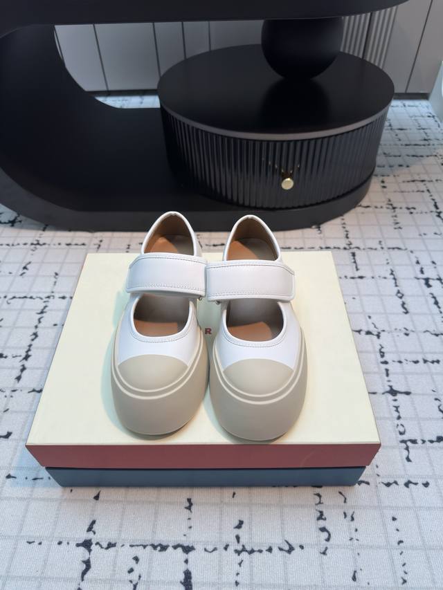 Direct sales of lace-up big toe shoes, the cutest doll shoes in history, this y