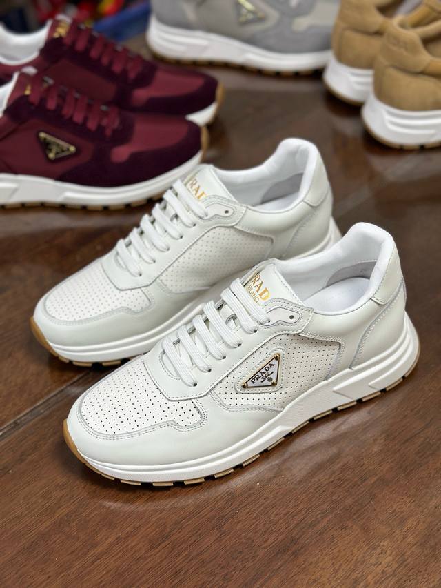 921 New ArrivalThe Prax 2.0 sneakers are made of hollow cowhide leather and equi