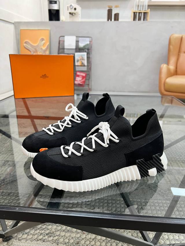H Top purchasing agent, super popular male god sports shoes, new products are co