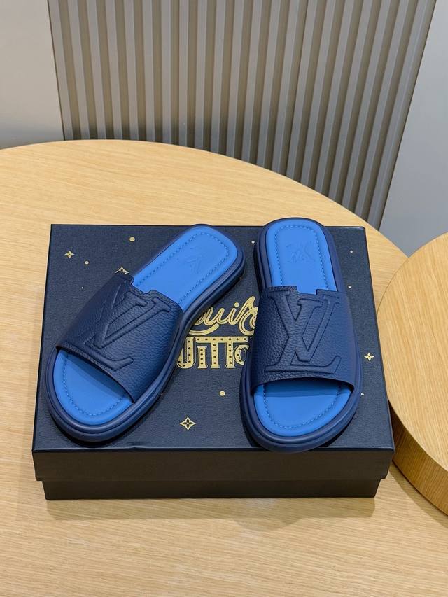 Louv Waterfront sandals are back with a new look The upper canvas has the iconic