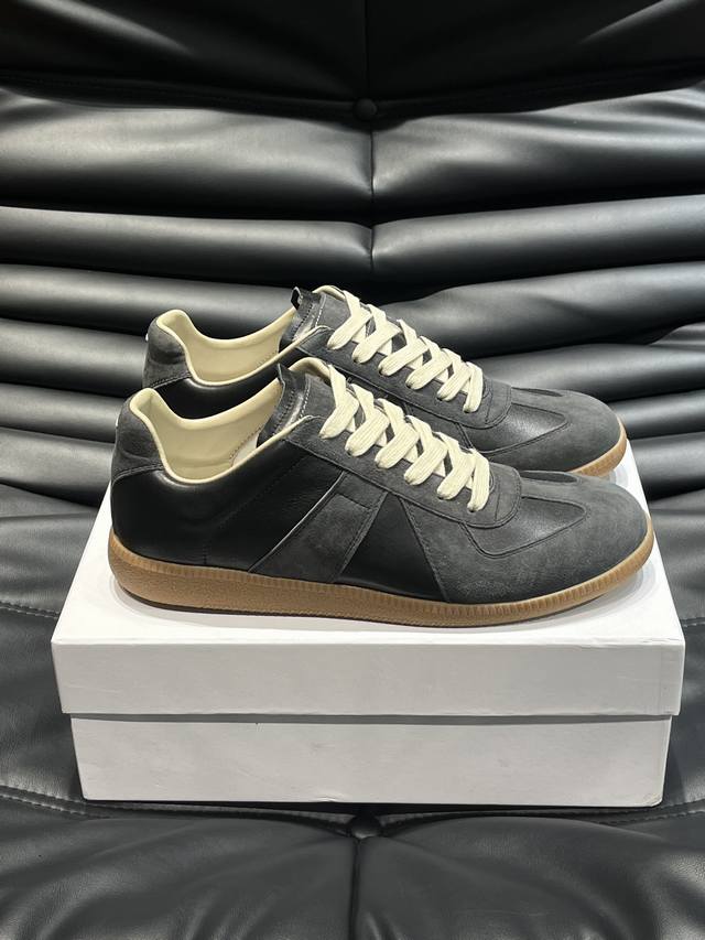 Factory Price P Real Price Mm6 Retro German Training Shoes This pair of Replica