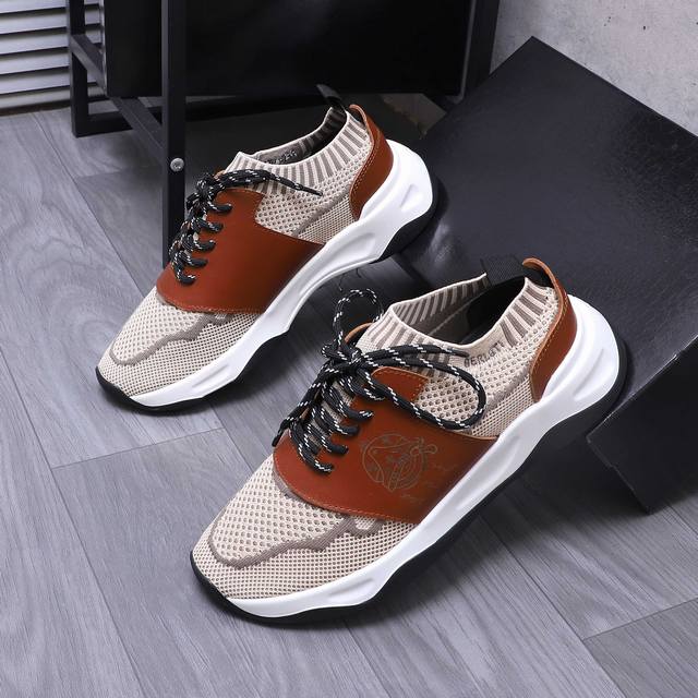 Product trademark: Berluti casual shoes Standard size: 38-46 Product material: