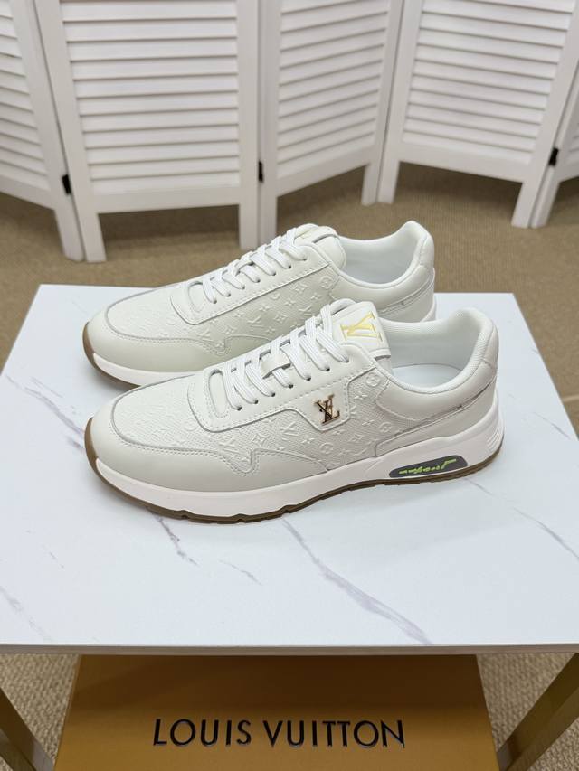 Lv-Louis Vuitton classic luxury brand sports casual men's shoes, imported origin