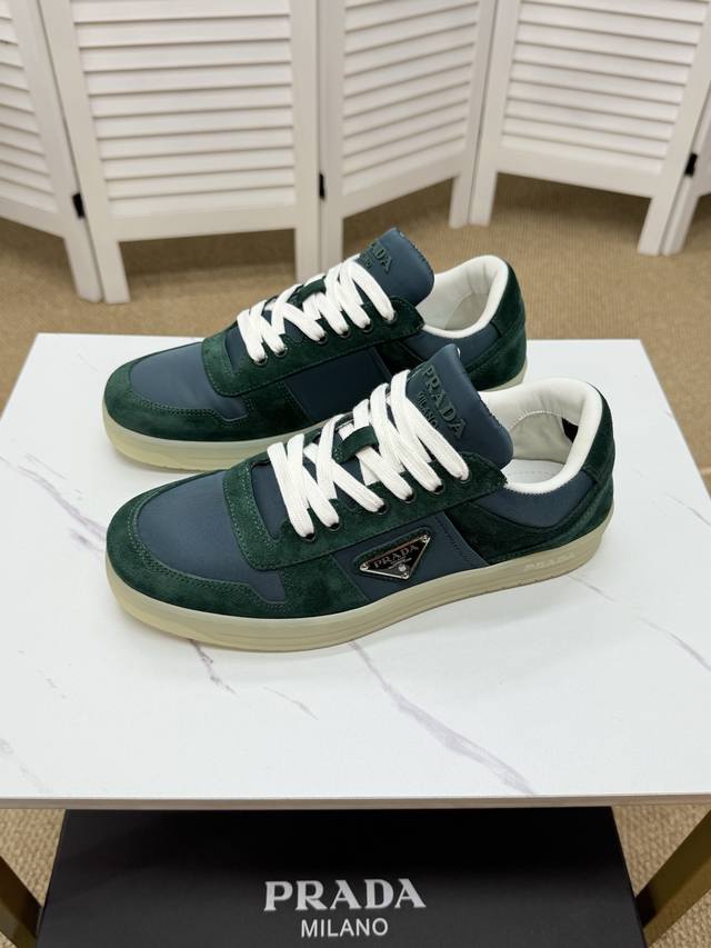 Couple's style Prada-Prada luxury brand sports casual shoes, imported original