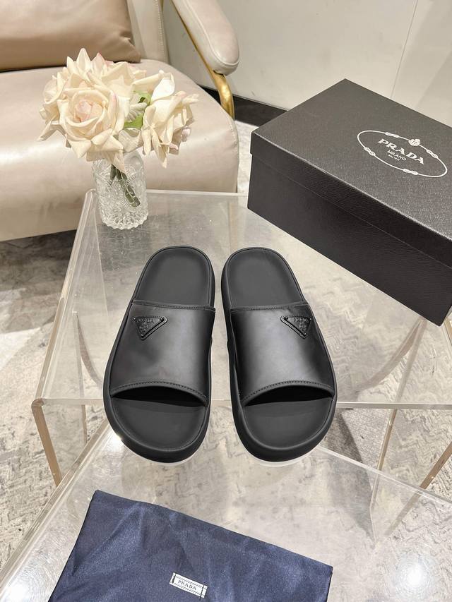 Actual price: Prada's early spring new models are available in men's sizes 38 4