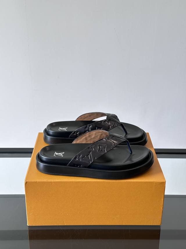 L brand luxury men's slippers, 1:1 high-end quality, first-layer cowhide materia