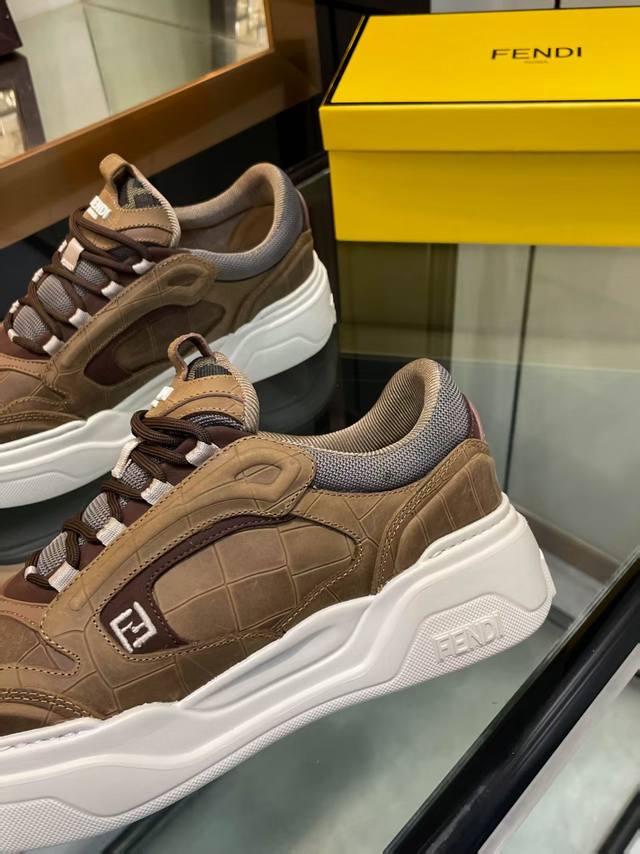 Actual price: Couple's top version Fendi 2025 New Year hit series couple's casua
