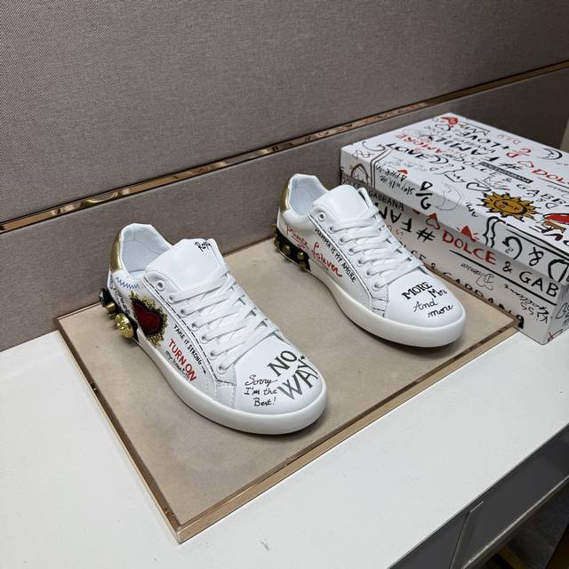 factory price Pp Dg~ Couple casual shoes, 2025Z cabinet simultaneous sale Size:
