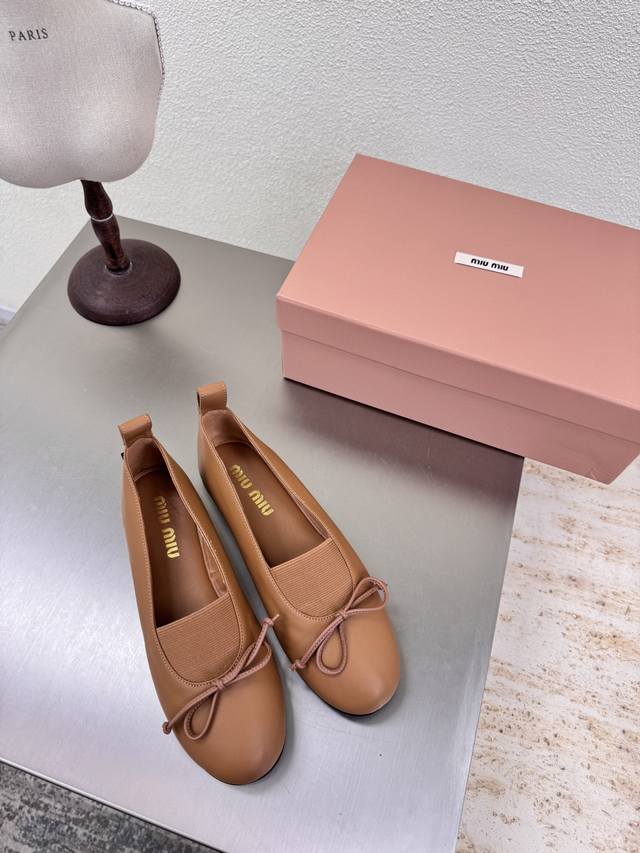 Flat-soled series Miu'miu 25 autumn shoes Comfortable elastic with small bow ser