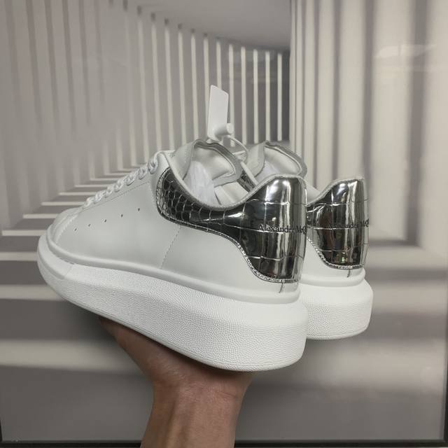 Professional McQueen factory P. Top version. Couple model Alexander Mcqueen high