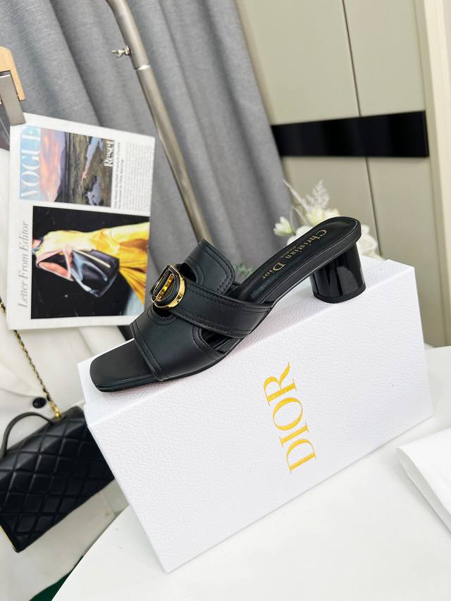 Dior Spring and Summer new crocodile pattern sheepskin lining + double buckle he