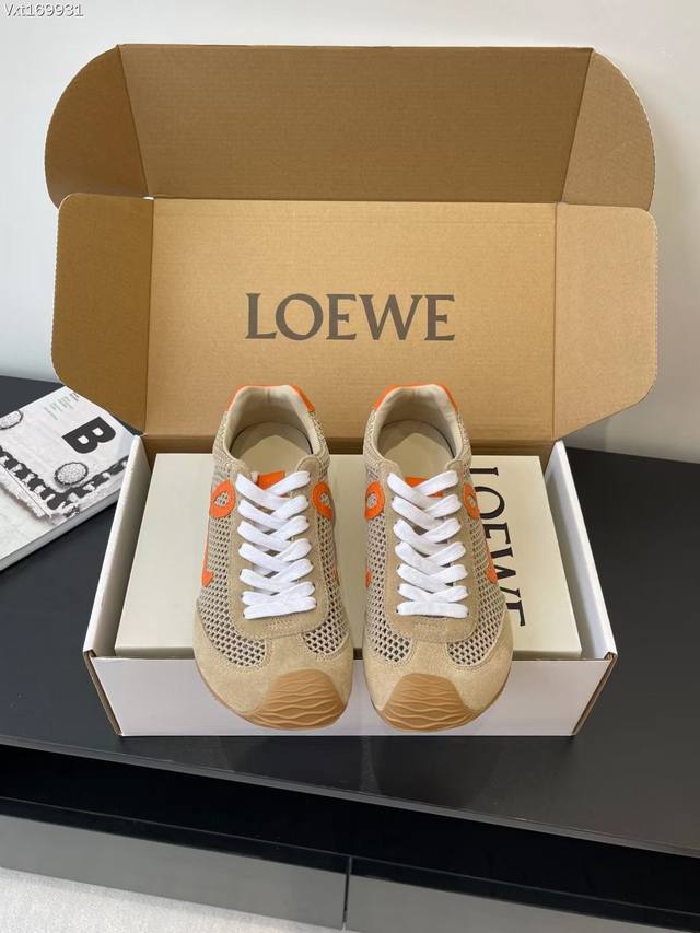 Real price buttons, no extra charge! High version top airplane box set 30Loewe