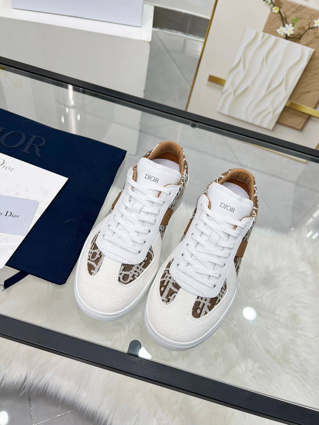 Real price high version. Dior B01 couple casual Gat shoes white shoes sneakers