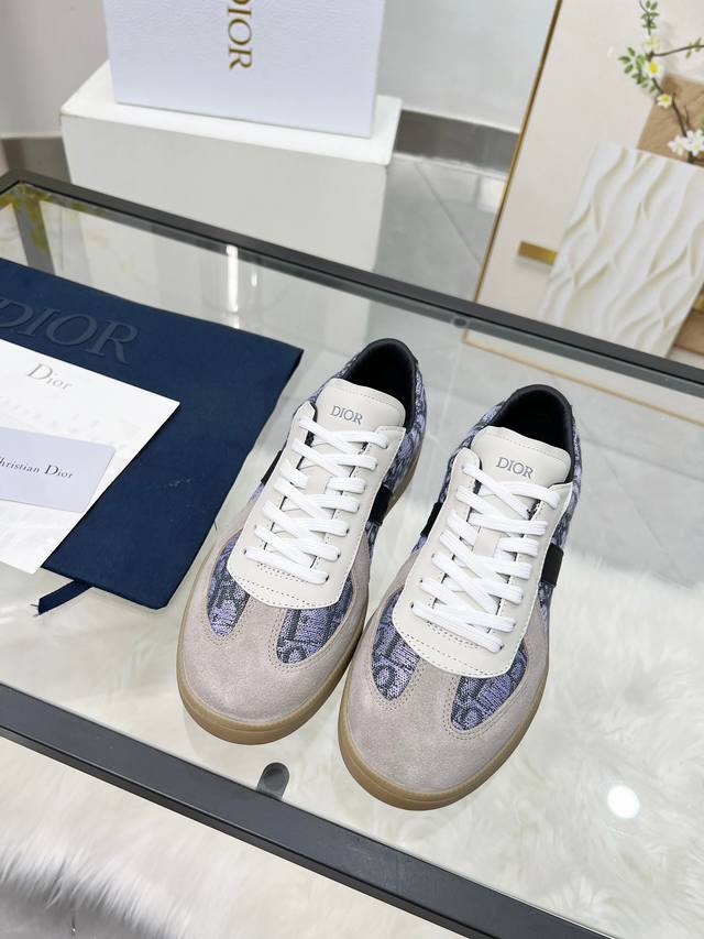 Real price high version. Dior B01 couple casual Gat shoes white shoes sports sh