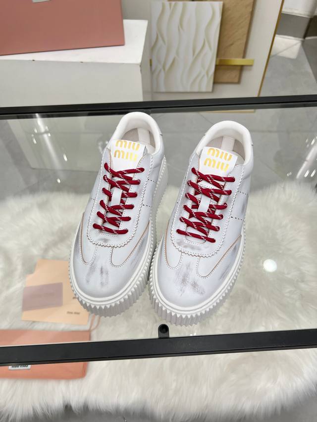 actual priceMiu Miu new models are on the marketMiumiu 25th year new thick-soled