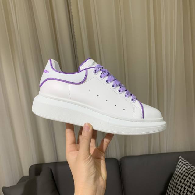 Professional McQueen factory P. Top version. Couple's model: -260 Alexander Mcq