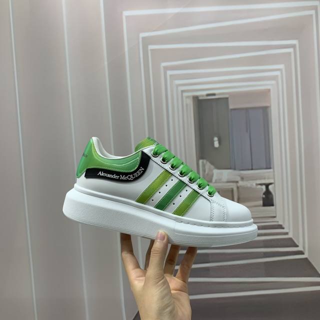 Professional McQueen factory P. Top version. Couple's model: Alexander Mcqueen