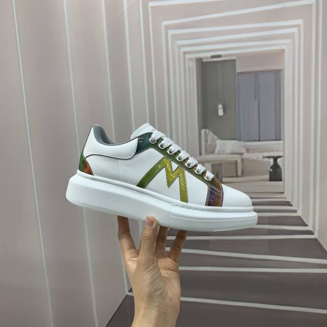 Professional McQueen factory P. Top version. Couple's model: Alexander Mcqueen