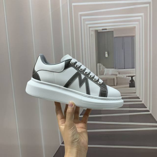 Professional McQueen factory P. Top version. Couple's model: Alexander Mcqueen h