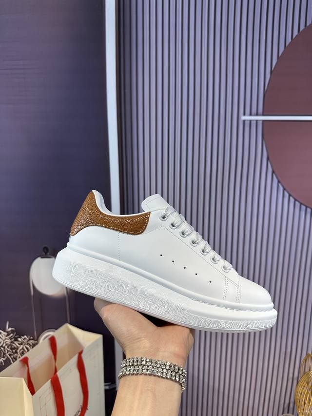 Professional McQueen factory P. Top version. Couples' model: Alexander Mcqueen