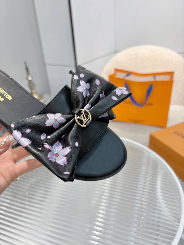 genuine leather outsole 220 The latest hot-selling special material Lo
